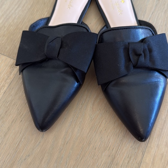 Kate Spade Black Leather Mules w/ Bow Women's 5 - Picture 3 of 5